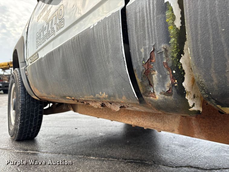 image for item FG0137 1998 Chevrolet K2500 pickup truck