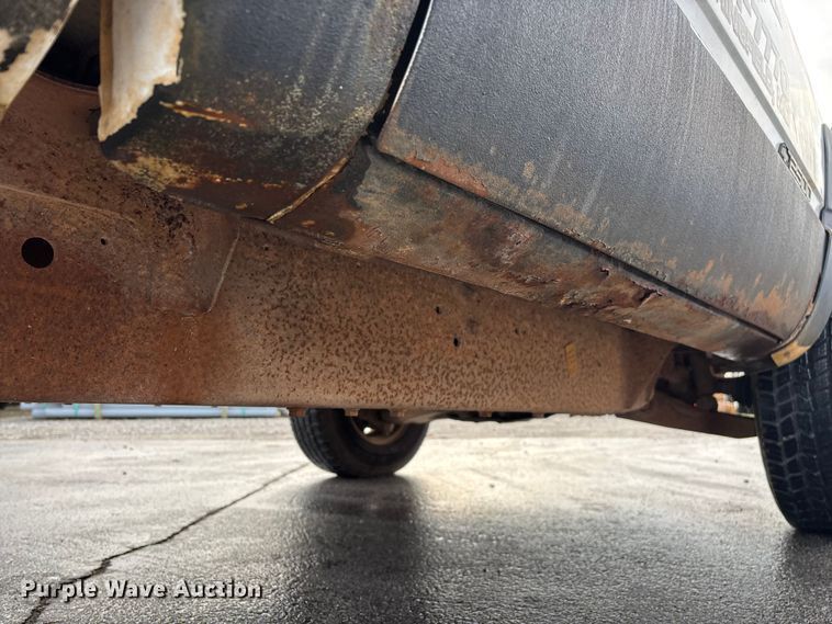 image for item FG0137 1998 Chevrolet K2500 pickup truck