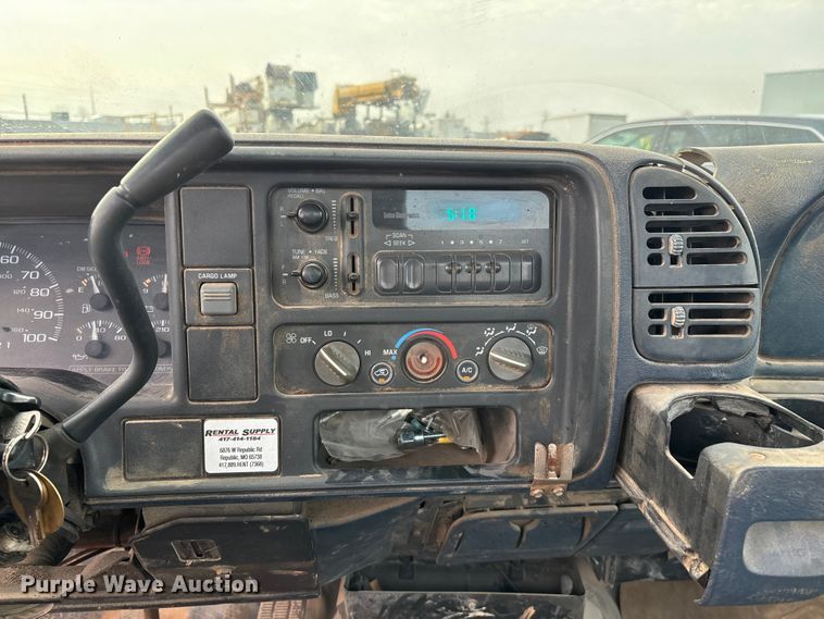 image for item FG0137 1998 Chevrolet K2500 pickup truck