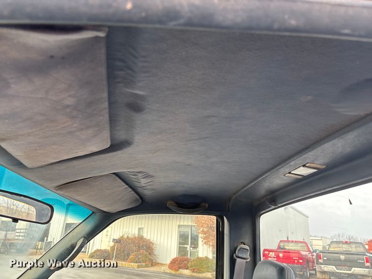 image for item FG0137 1998 Chevrolet K2500 pickup truck