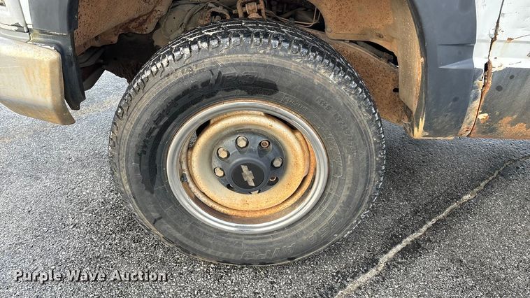 image for item FG0137 1998 Chevrolet K2500 pickup truck