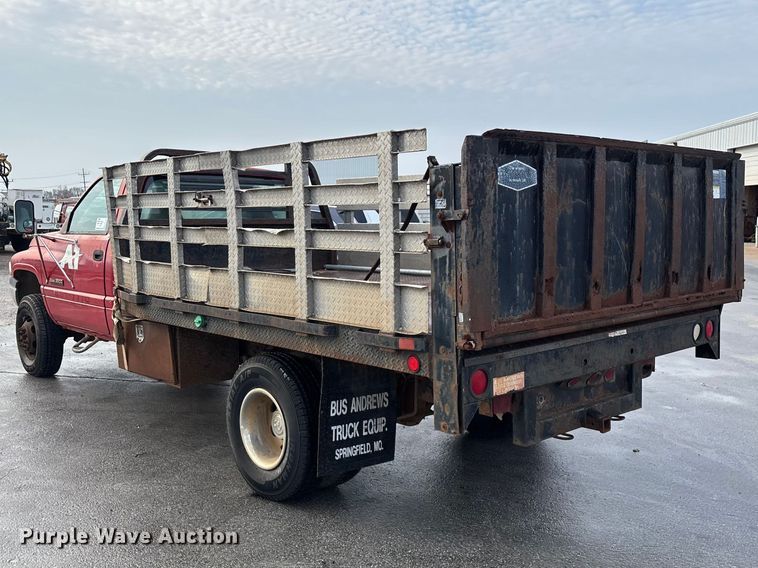 image for item FG0140 2000 Dodge Ram 3500 flatbed pickup truck