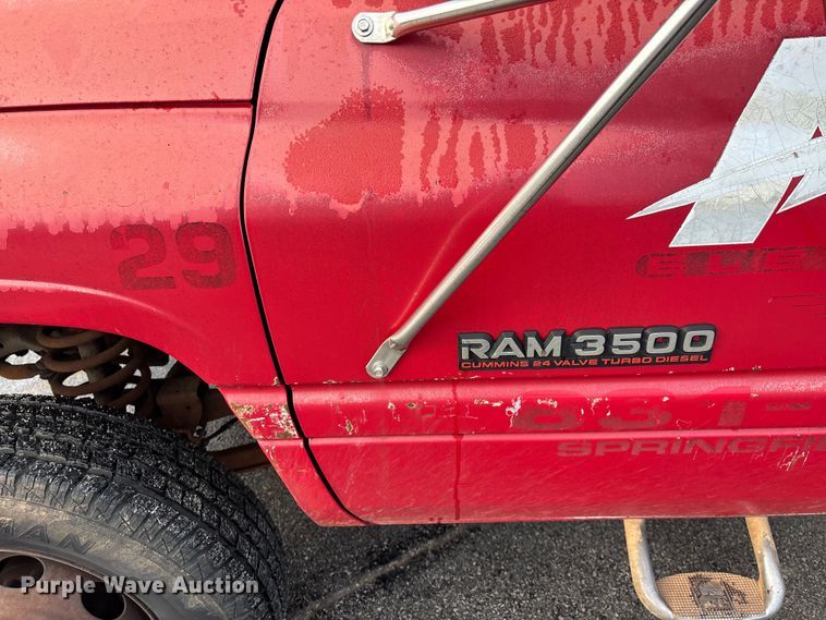 image for item FG0140 2000 Dodge Ram 3500 flatbed pickup truck