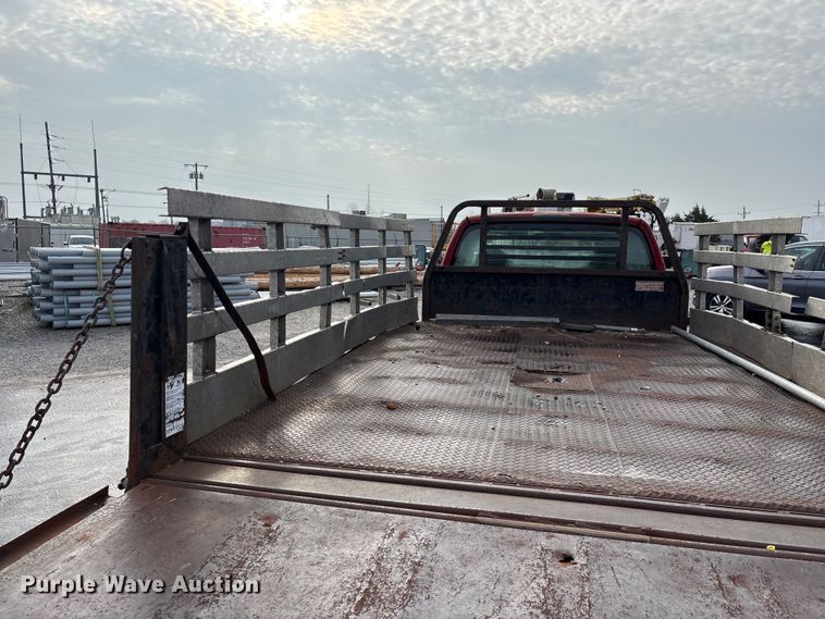 image for item FG0140 2000 Dodge Ram 3500 flatbed pickup truck