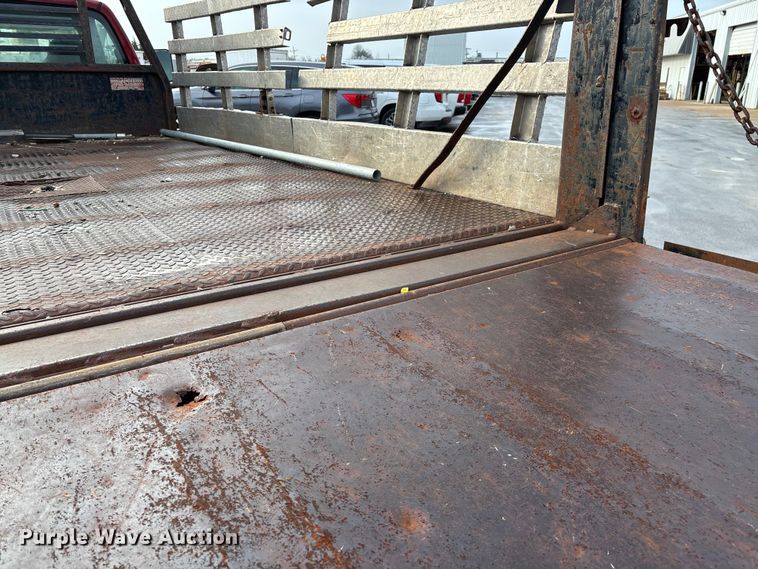 image for item FG0140 2000 Dodge Ram 3500 flatbed pickup truck