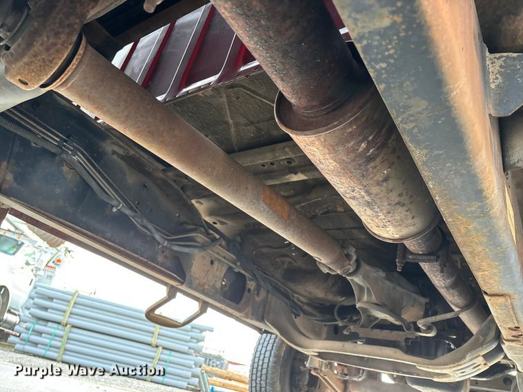 image for item FG0140 2000 Dodge Ram 3500 flatbed pickup truck