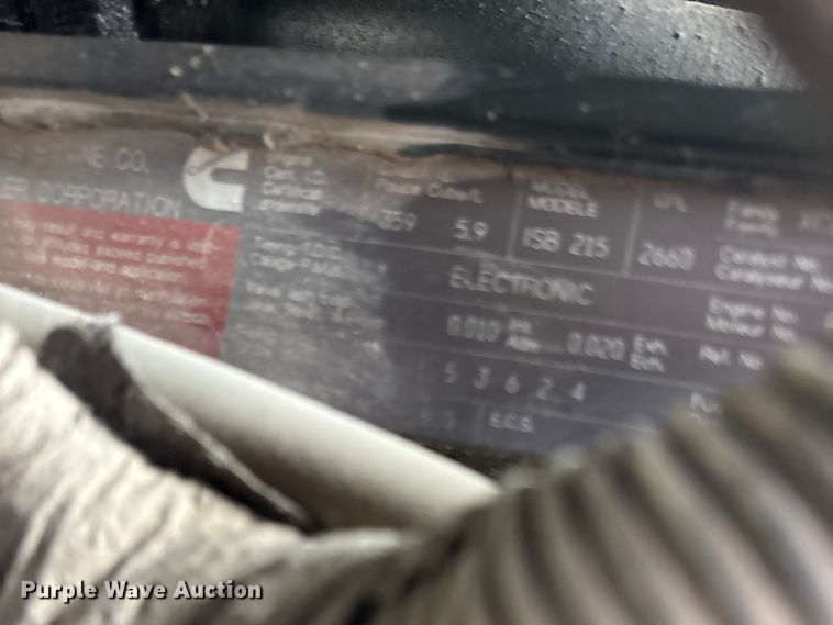 image for item FG0140 2000 Dodge Ram 3500 flatbed pickup truck