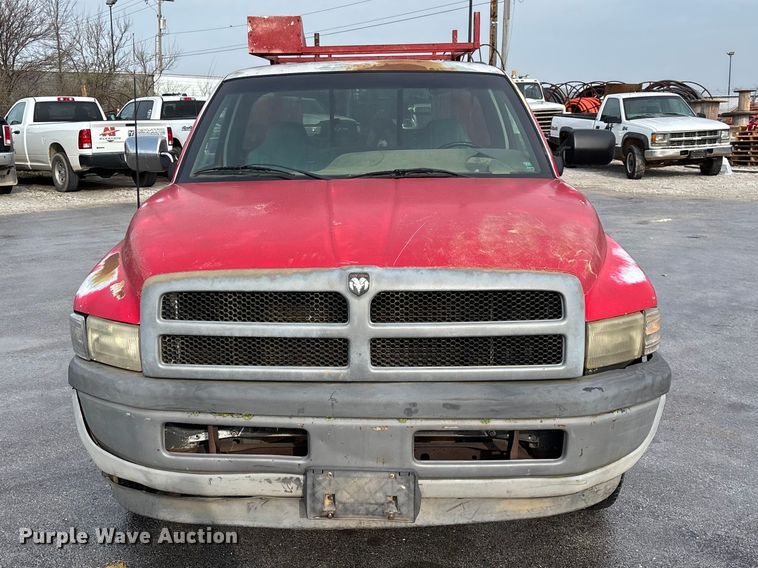 image for item FG0141 1997 Dodge Ram 1500 pickup truck