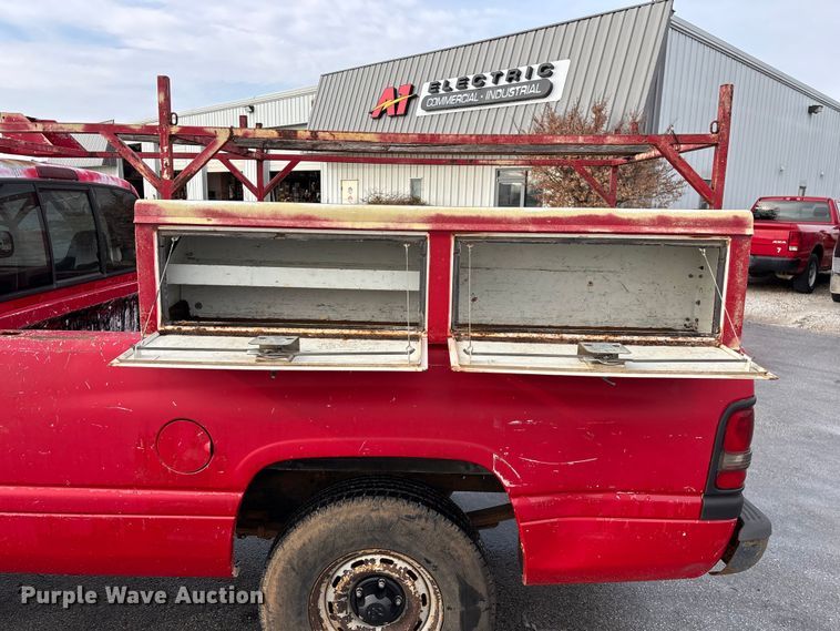 image for item FG0141 1997 Dodge Ram 1500 pickup truck