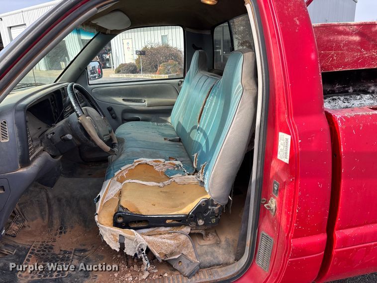 image for item FG0141 1997 Dodge Ram 1500 pickup truck