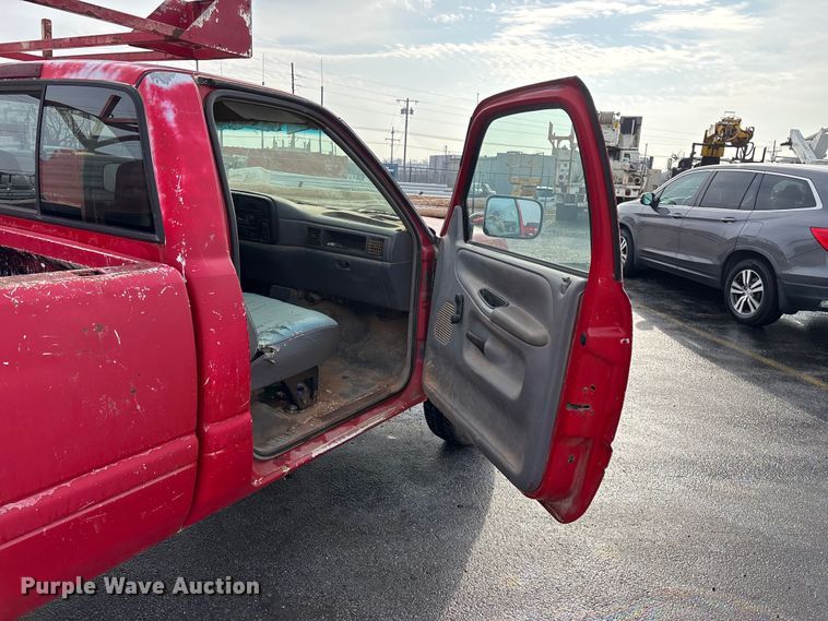 image for item FG0141 1997 Dodge Ram 1500 pickup truck
