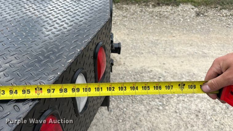 image for item FG0147 2015 Chevrolet Silverado 3500HD flatbed pickup truck