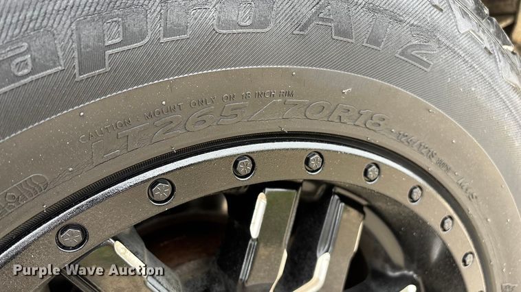 image for item FG0147 2015 Chevrolet Silverado 3500HD flatbed pickup truck