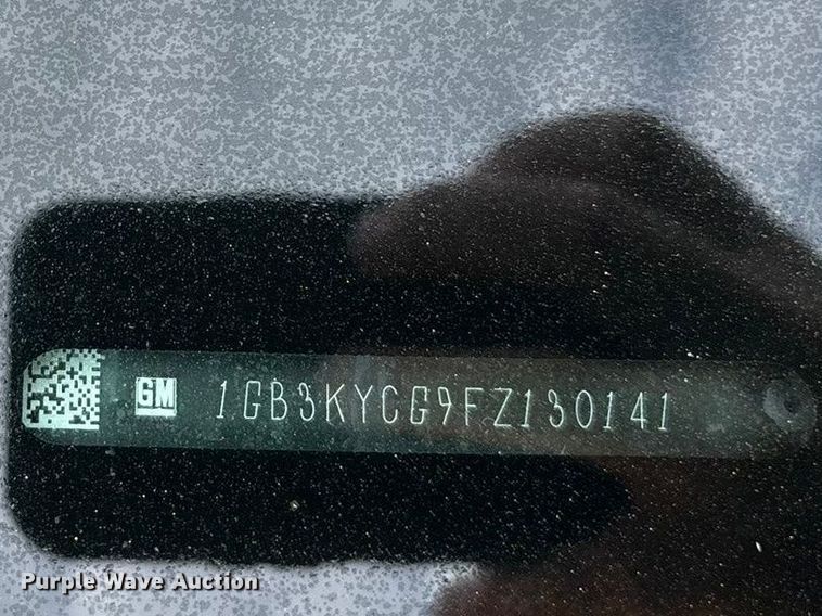 image for item FG0147 2015 Chevrolet Silverado 3500HD flatbed pickup truck