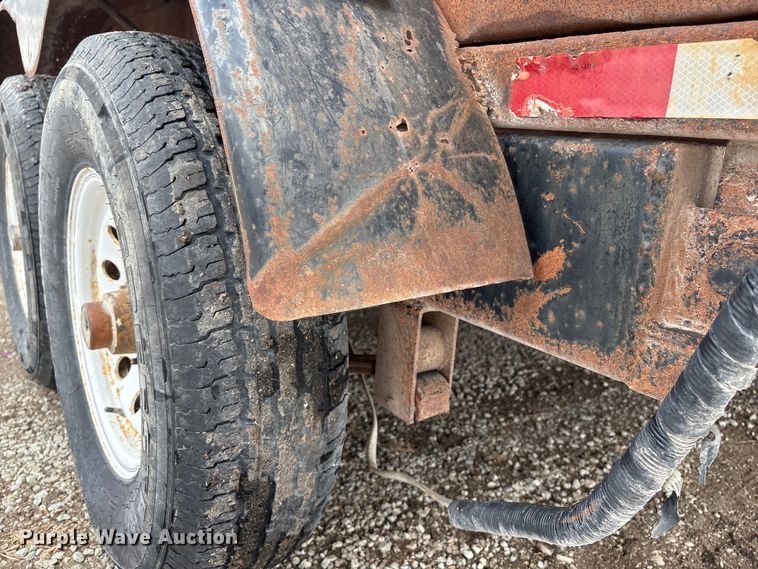 image for item FG2702 2002 Doolittle MasterDump dump trailer