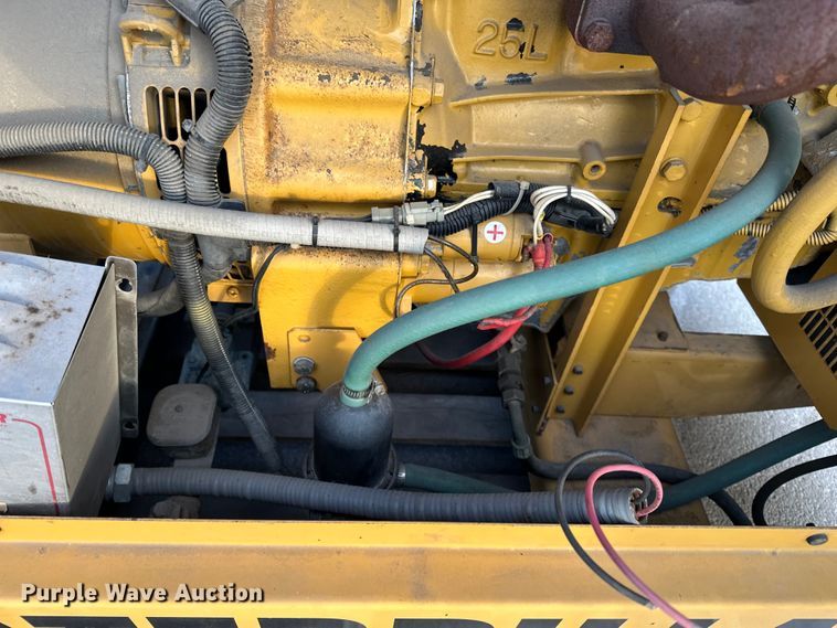 image for item FG2782 2000 Caterpillar G25F1S generator