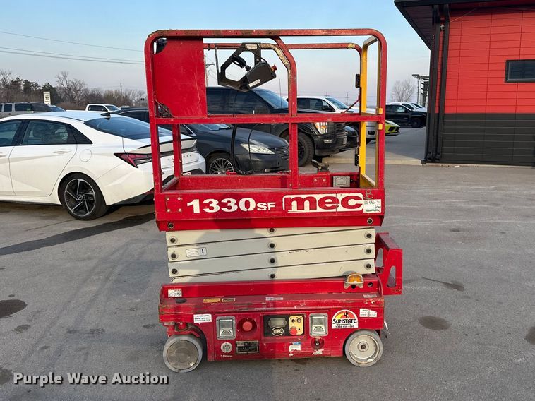 image for item FG2783 2018 MEC 1330SE scissor lift