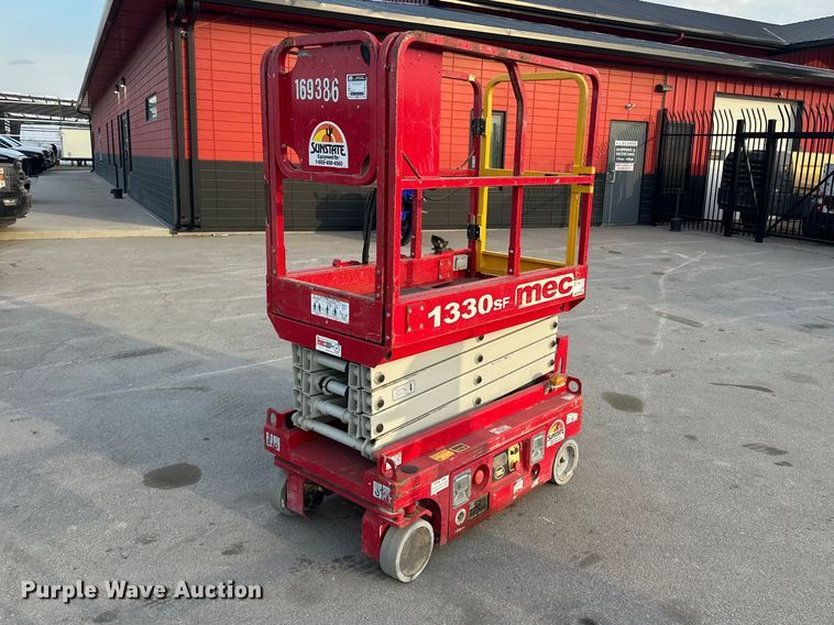image for item FG2783 2018 MEC 1330SE scissor lift