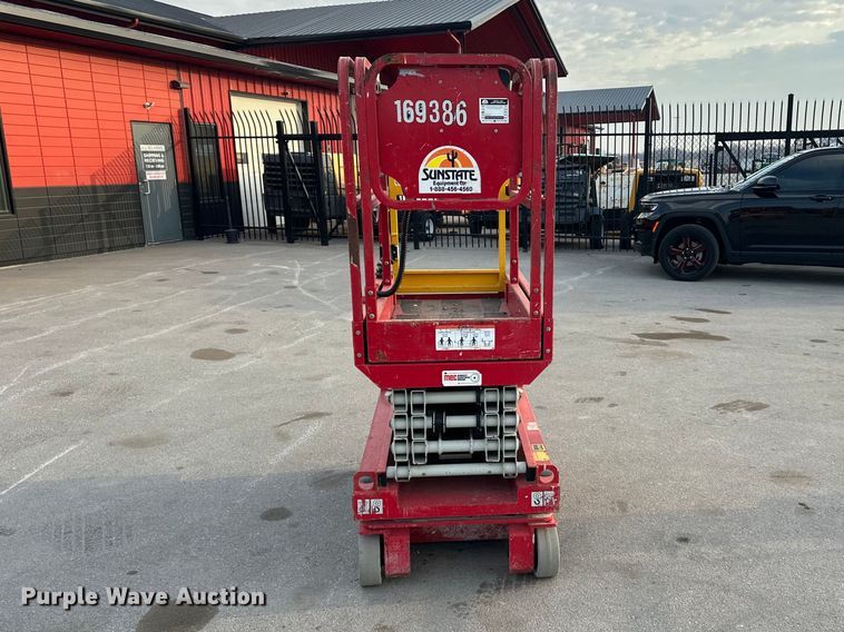 image for item FG2783 2018 MEC 1330SE scissor lift