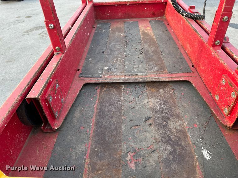 image for item FG2783 2018 MEC 1330SE scissor lift