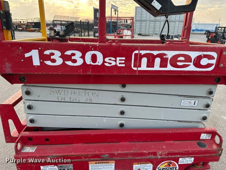 image for item FG2783 2018 MEC 1330SE scissor lift
