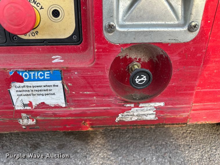 image for item FG2783 2018 MEC 1330SE scissor lift