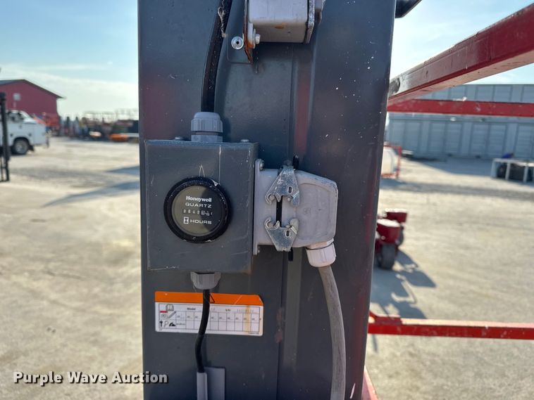 image for item FG2784 2016 Skyjack SJ12 scissor lift