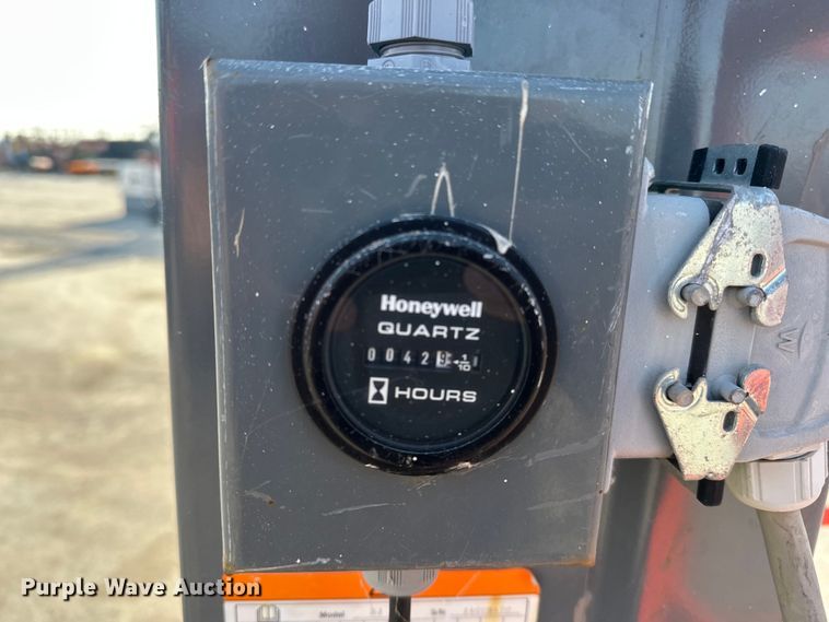 image for item FG2784 2016 Skyjack SJ12 scissor lift