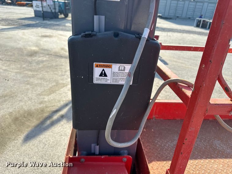 image for item FG2784 2016 Skyjack SJ12 scissor lift