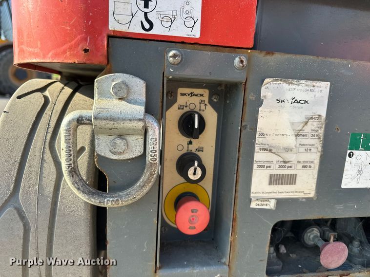 image for item FG2784 2016 Skyjack SJ12 scissor lift