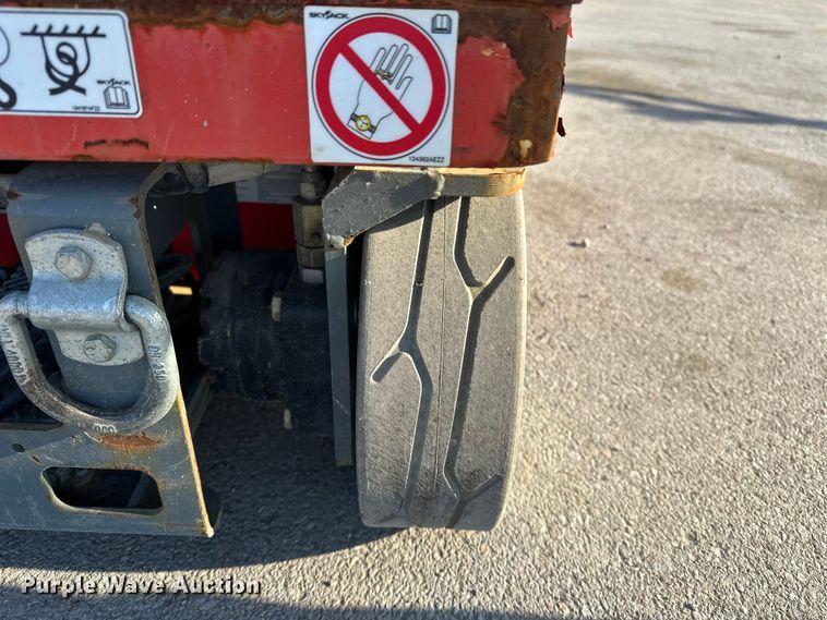 image for item FG2784 2016 Skyjack SJ12 scissor lift