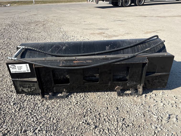 image for item FG2785 2025 Giyi GY-VR66 skid steer vibratory roller