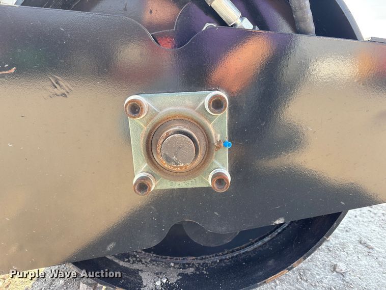 image for item FG2785 2025 Giyi GY-VR66 skid steer vibratory roller