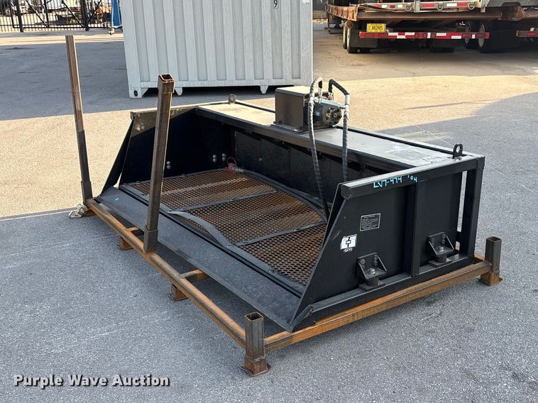 image for item FG2791 2025 Giyi VB79  skid steer vibrating bucket