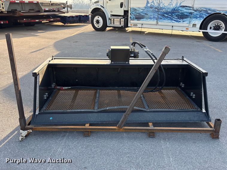 image for item FG2791 2025 Giyi VB79  skid steer vibrating bucket