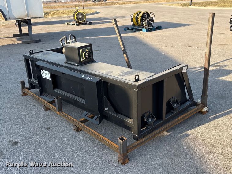 image for item FG2791 2025 Giyi VB79  skid steer vibrating bucket