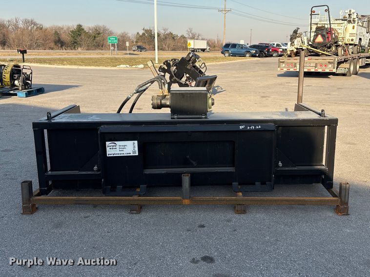 image for item FG2791 2025 Giyi VB79  skid steer vibrating bucket