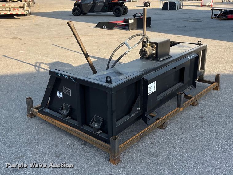 image for item FG2791 2025 Giyi VB79  skid steer vibrating bucket