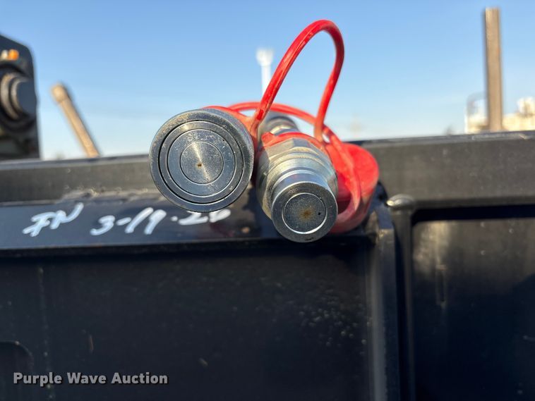 image for item FG2791 2025 Giyi VB79  skid steer vibrating bucket