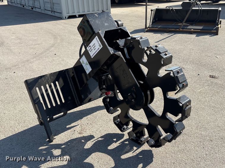 image for item FG2792 2025 Giyi SCW6 skid steer steering compactor wheel