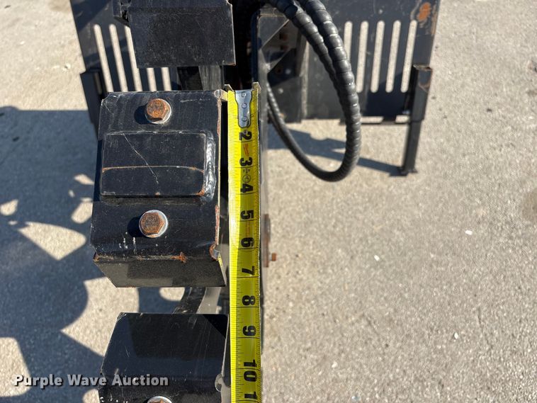 image for item FG2792 2025 Giyi SCW6 skid steer steering compactor wheel