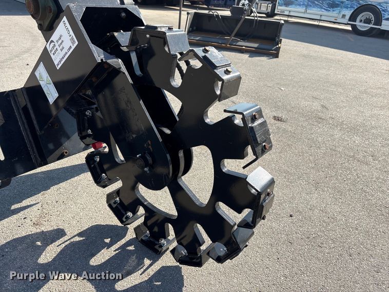 image for item FG2792 2025 Giyi SCW6 skid steer steering compactor wheel