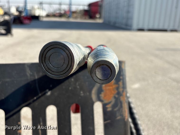 image for item FG2792 2025 Giyi SCW6 skid steer steering compactor wheel