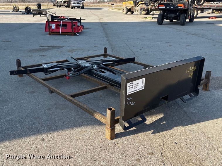 image for item FG2795 2026 Giyi STL75 skid steer tire lifter