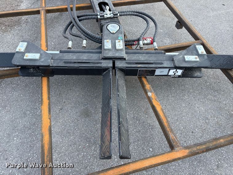 image for item FG2795 2026 Giyi STL75 skid steer tire lifter