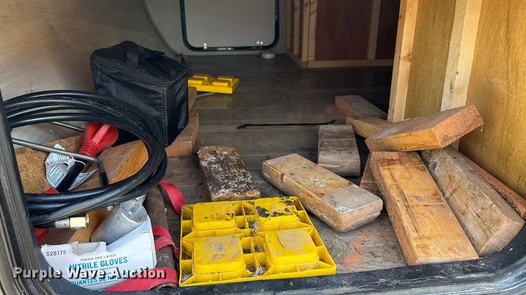 image for item FI0792 2021 Jayco 224BH Jay Flight camper