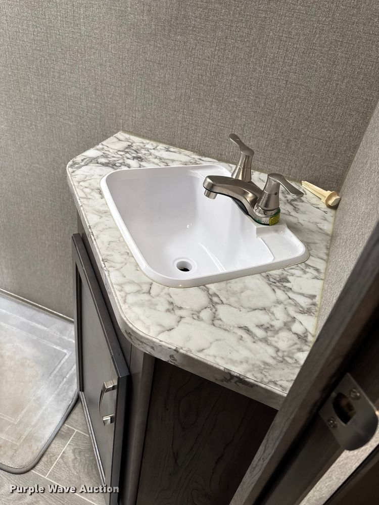 image for item FI0792 2021 Jayco 224BH Jay Flight camper