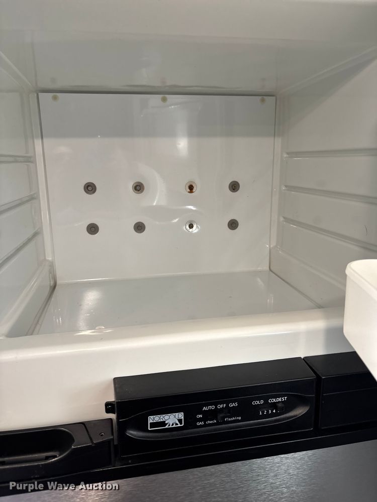 image for item FI0792 2021 Jayco 224BH Jay Flight camper