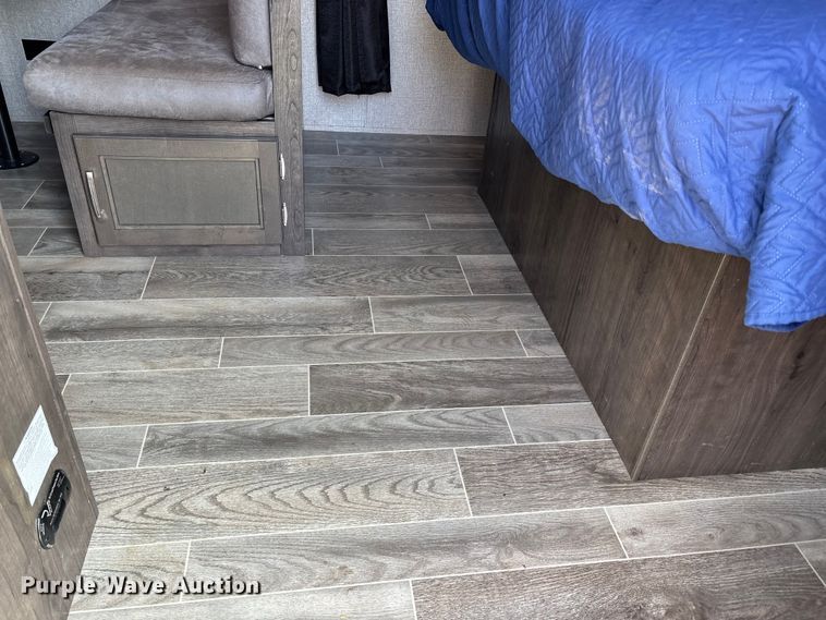 image for item FI0792 2021 Jayco 224BH Jay Flight camper