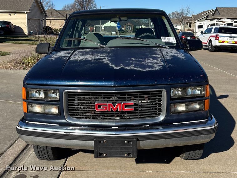 image for item FI0926 1995 GMC Sierra 2500 Ext. Cab pickup truck
